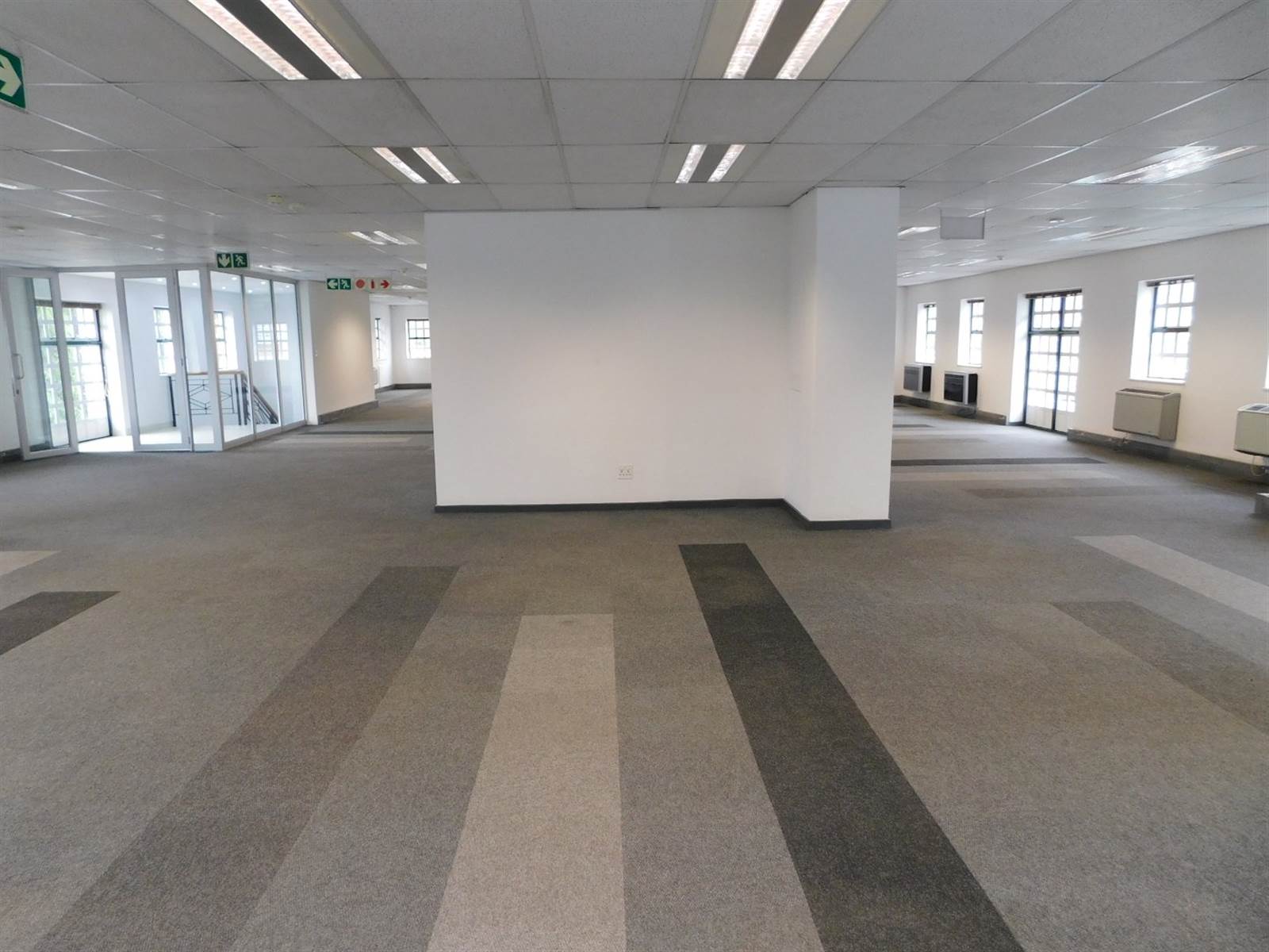 376  m² Office Space in Rosebank photo number 13