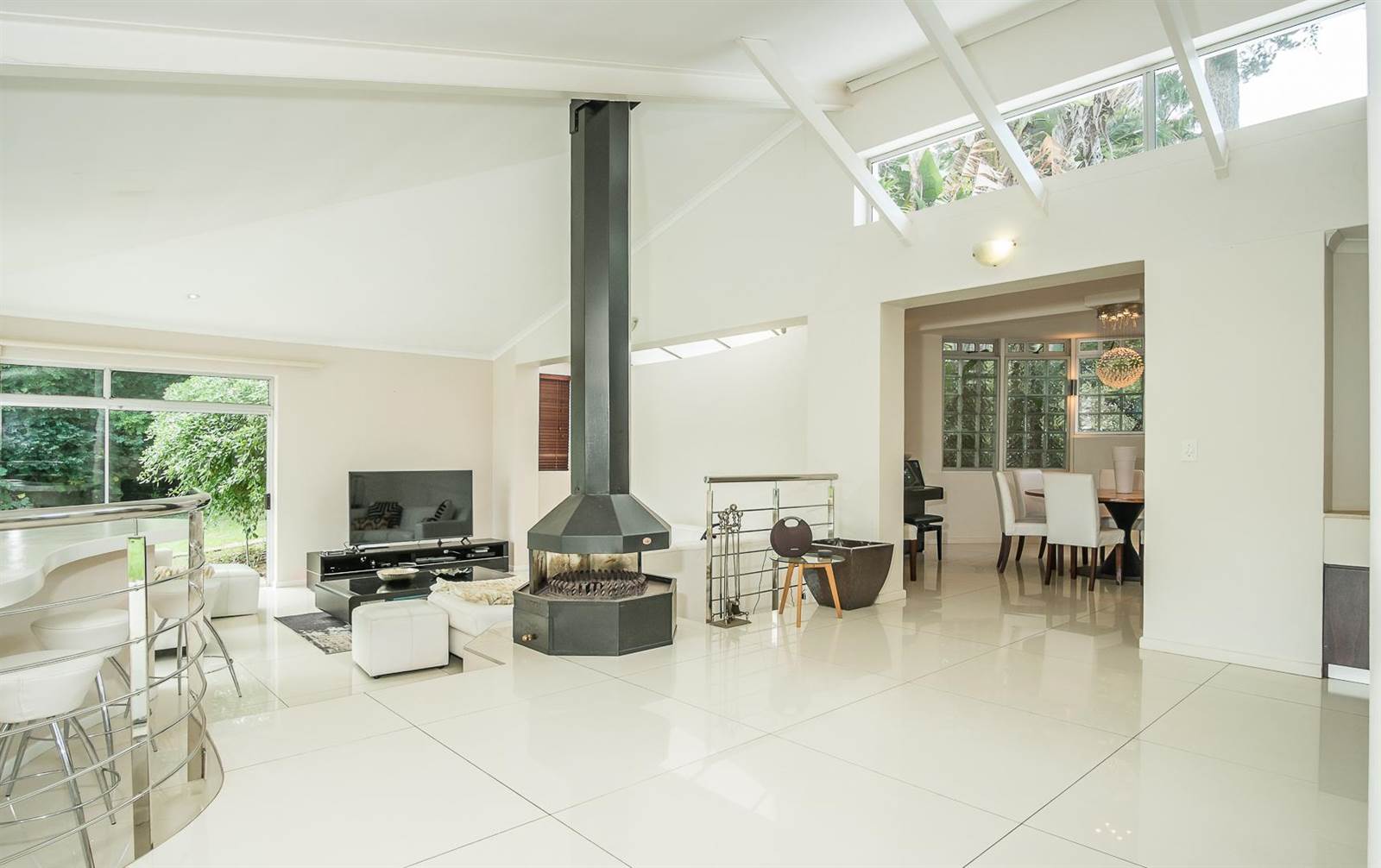 3 Bed House in Constantia photo number 7