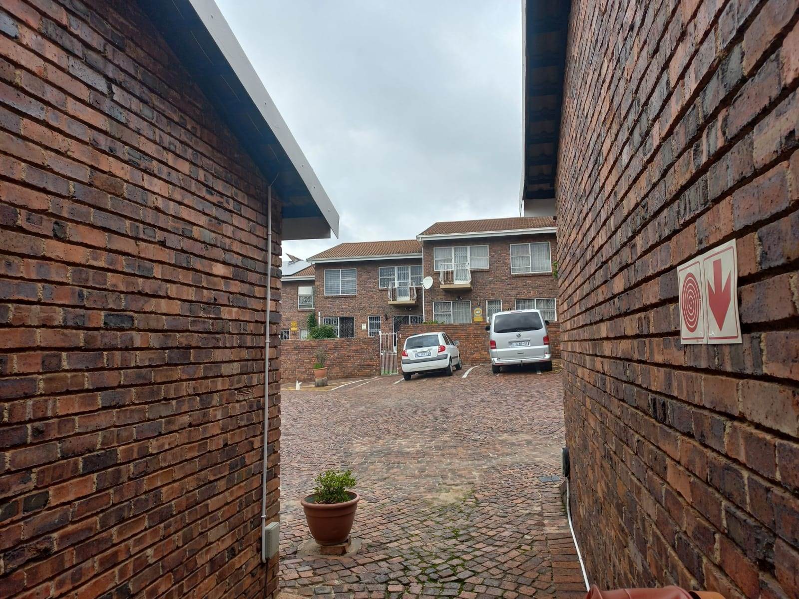 3 Bed Townhouse in Randpark photo number 25