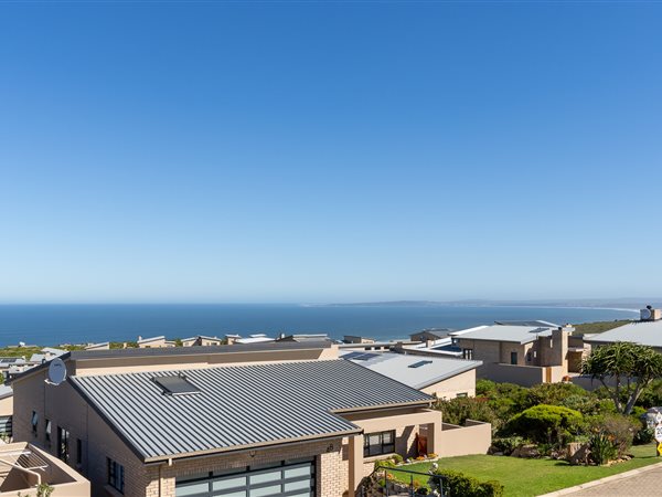 352 m² Land 352 m² Land
