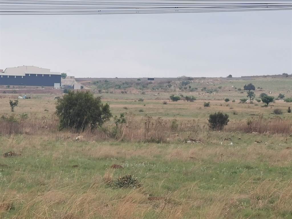 57161 ha Land available in Mooiplaats AH photo number 14