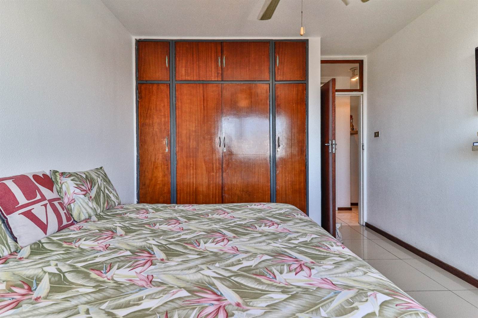 2.5 Bed Apartment in Amanzimtoti photo number 22