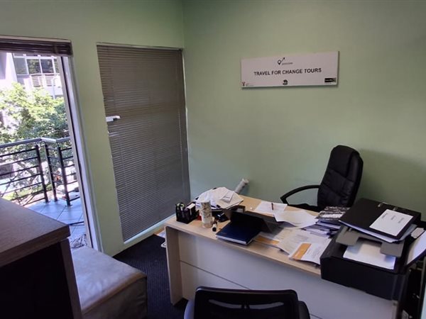 41  m² Commercial space