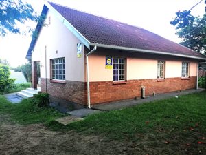 4 Bed House in Napierville