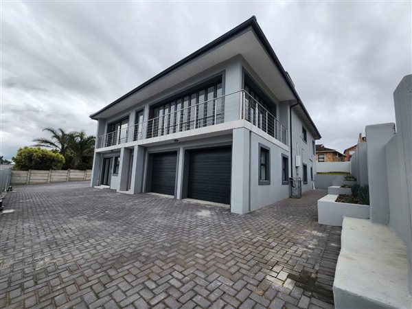 5 Bed House in Wavecrest