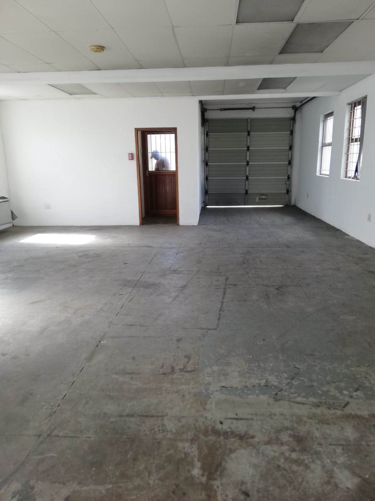 242  m² Commercial space in Ottery photo number 20