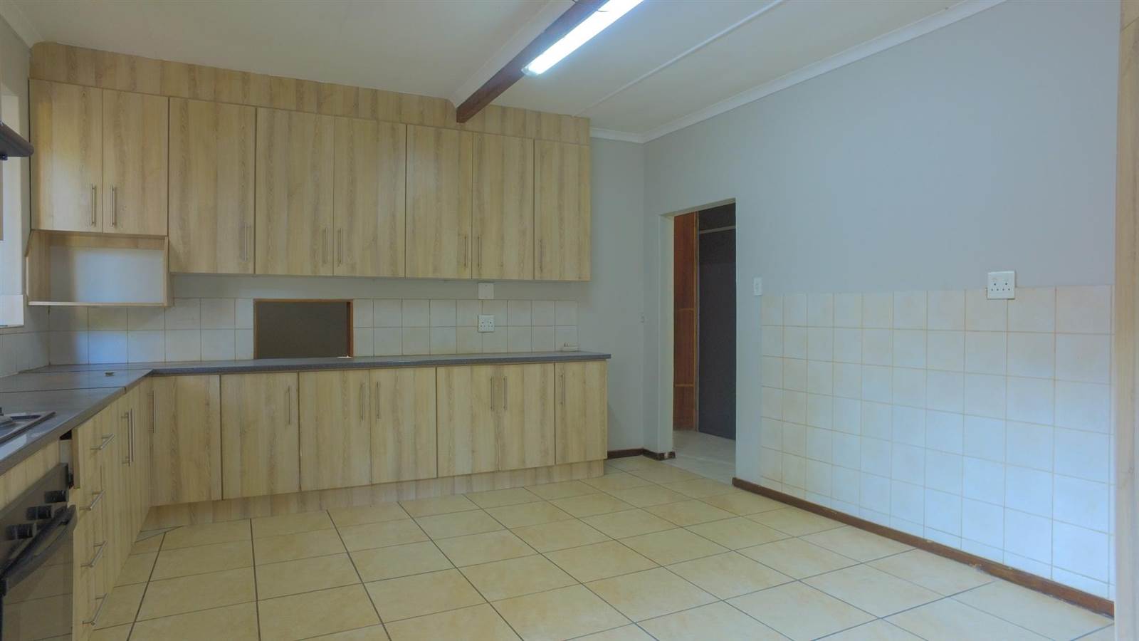 4 Bed House in Protea Park photo number 7
