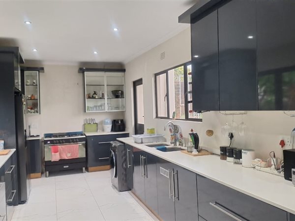 3 Bedroom House 3 Bedroom House