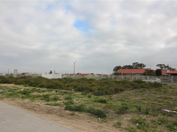 499 m² Land