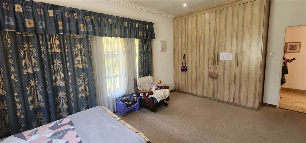 5 Bed House in Baysvalley photo number 30