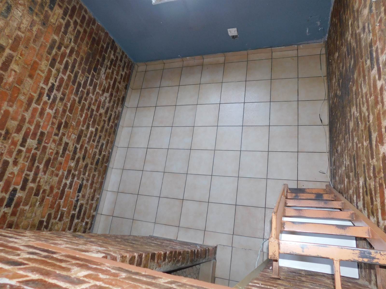 Bachelor apartment in Jeppestown photo number 9