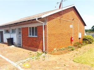 3 Bed Townhouse in Dersley