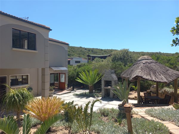 4 Bedroom House 4 Bedroom House