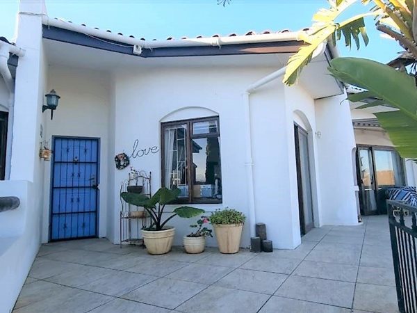 4 Bedroom House 4 Bedroom House