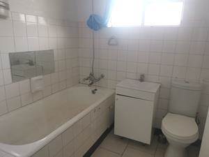 1 Bed Townhouse in Lambton photo number 6