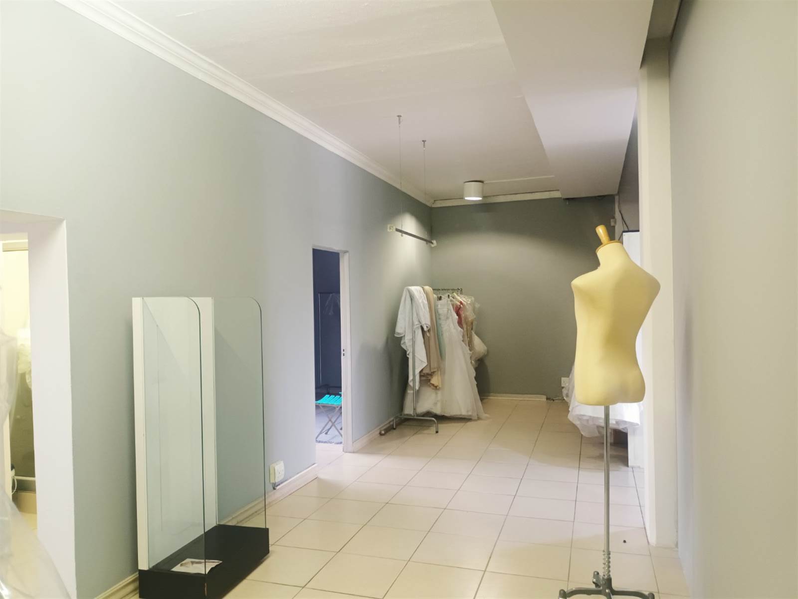 151  m² Commercial space in Lonehill photo number 11