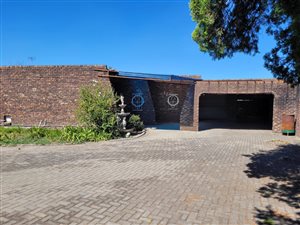 4 Bed House in Ncandu Park