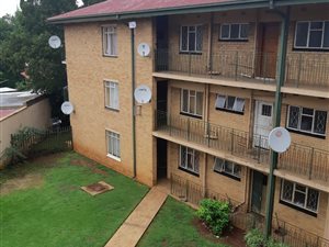 2 Bed Flat in Vanderbijlpark CW1