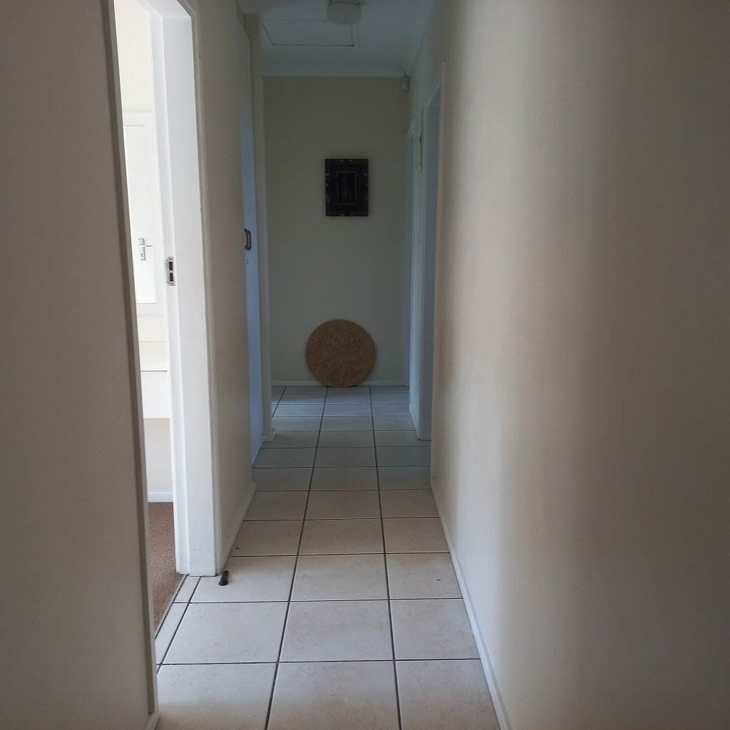 3 Bed Townhouse in Umtentweni photo number 12