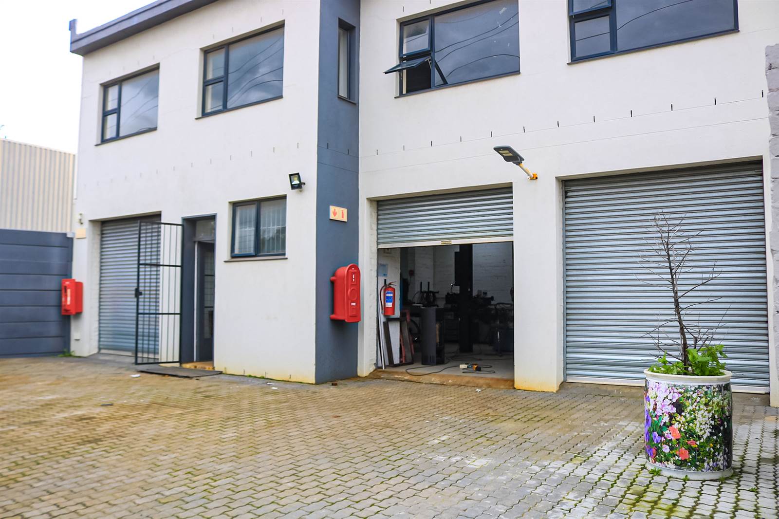 580  m² Industrial space in Montague Gardens photo number 4