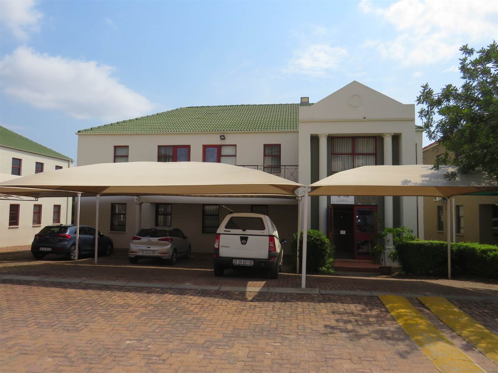 200  m² Commercial space in Lonehill photo number 1