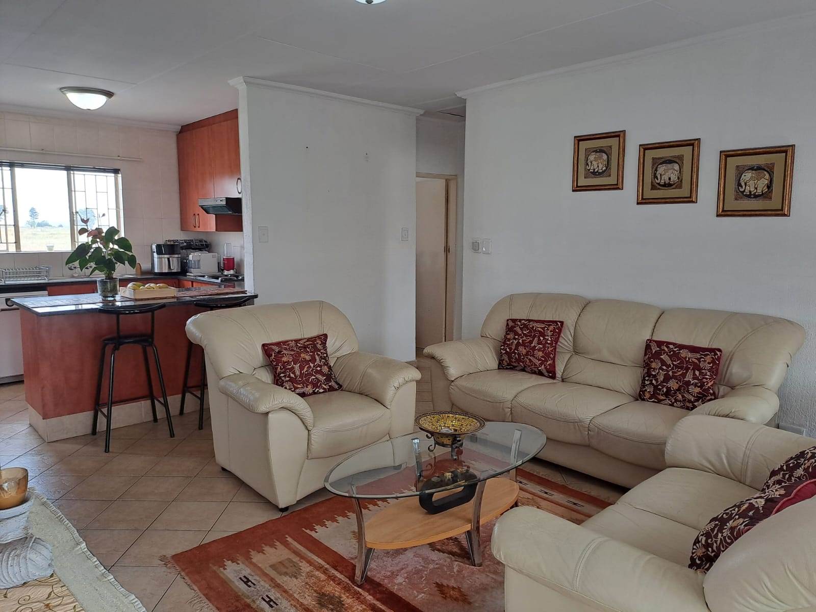 2 Bed Apartment in Dalpark Ext 1 photo number 5