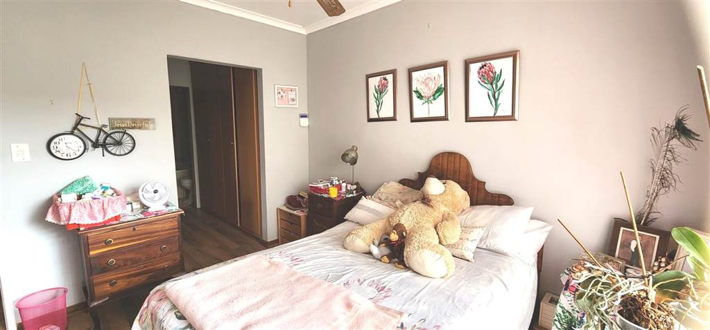 3 Bed Simplex in Dorandia photo number 25