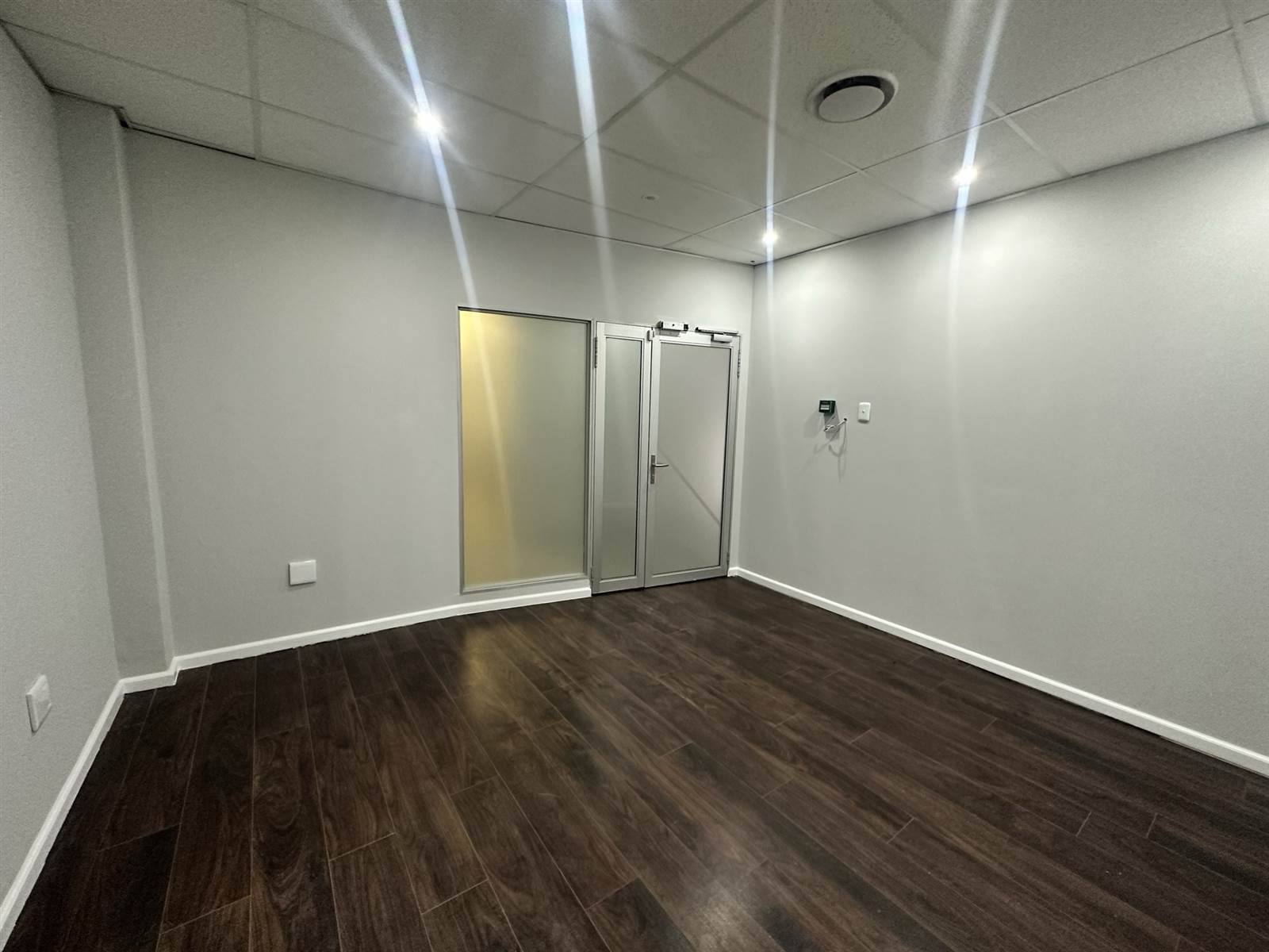 242  m² Commercial space in Rosebank photo number 4