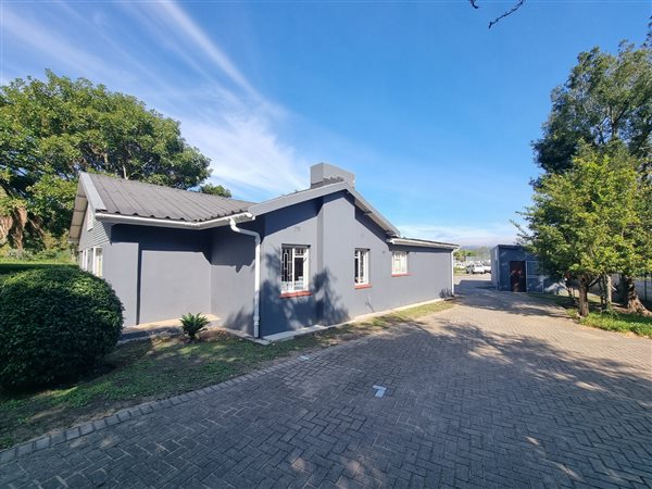 245  m² Commercial space in Knysna Central