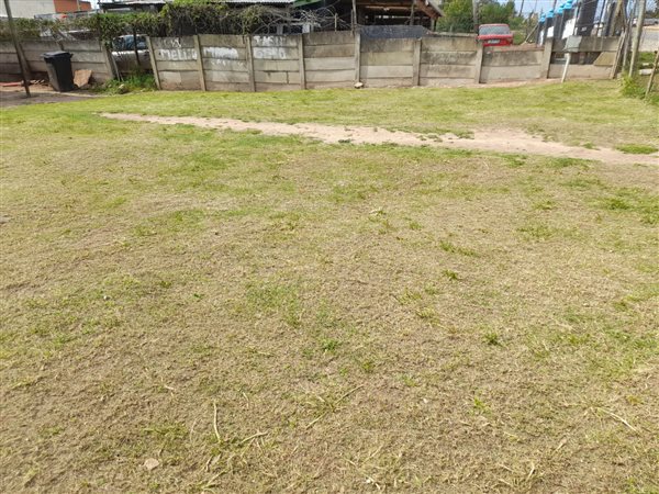350 m² Land available in Rosedale