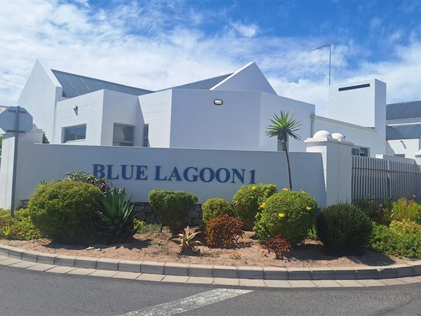 4 Bed House in Blue Lagoon
