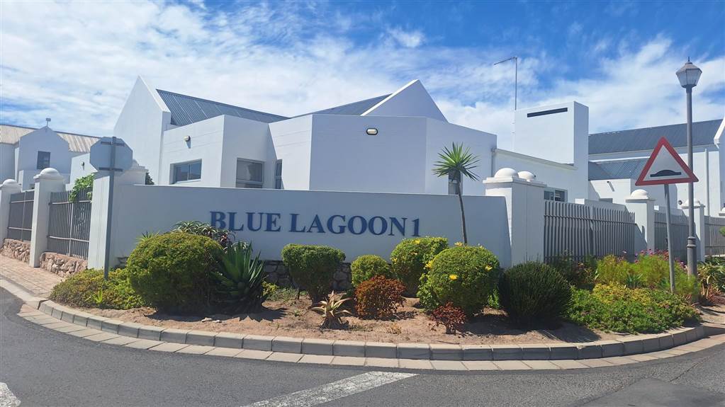 4 Bed House in Blue Lagoon photo number 1