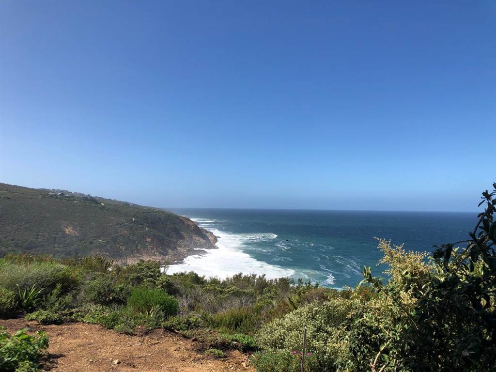 864 m² Land available in Herolds Bay photo number 12