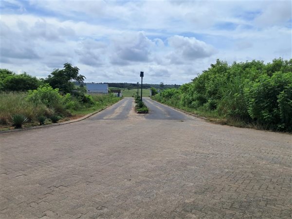 1 735 m² Land 1 735 m² Land