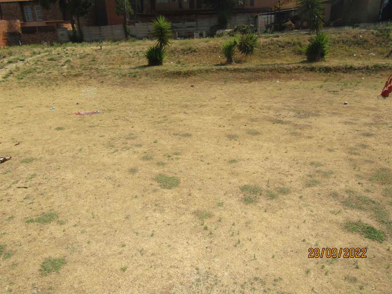 1 ha Land available in Lombardy East photo number 1