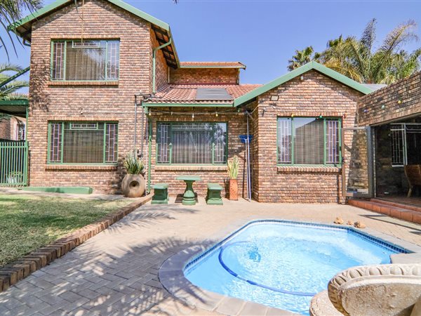 4 Bedroom House