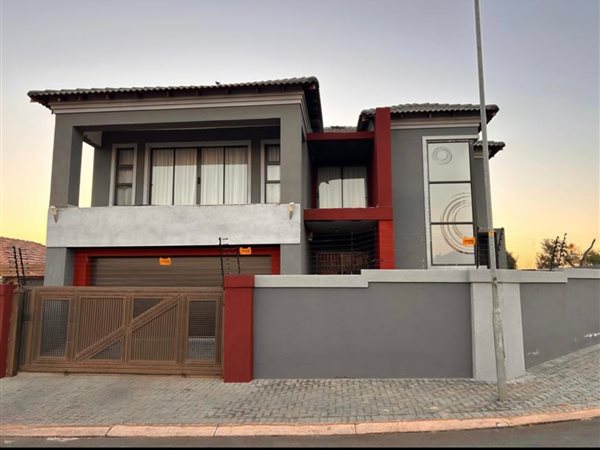 4 Bed House