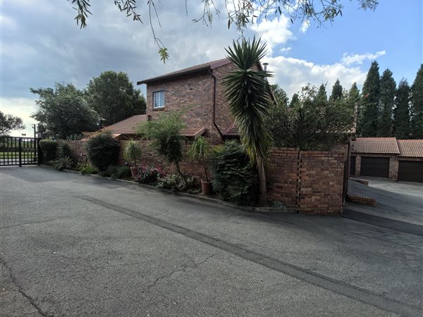 3 Bedroom House 3 Bedroom House