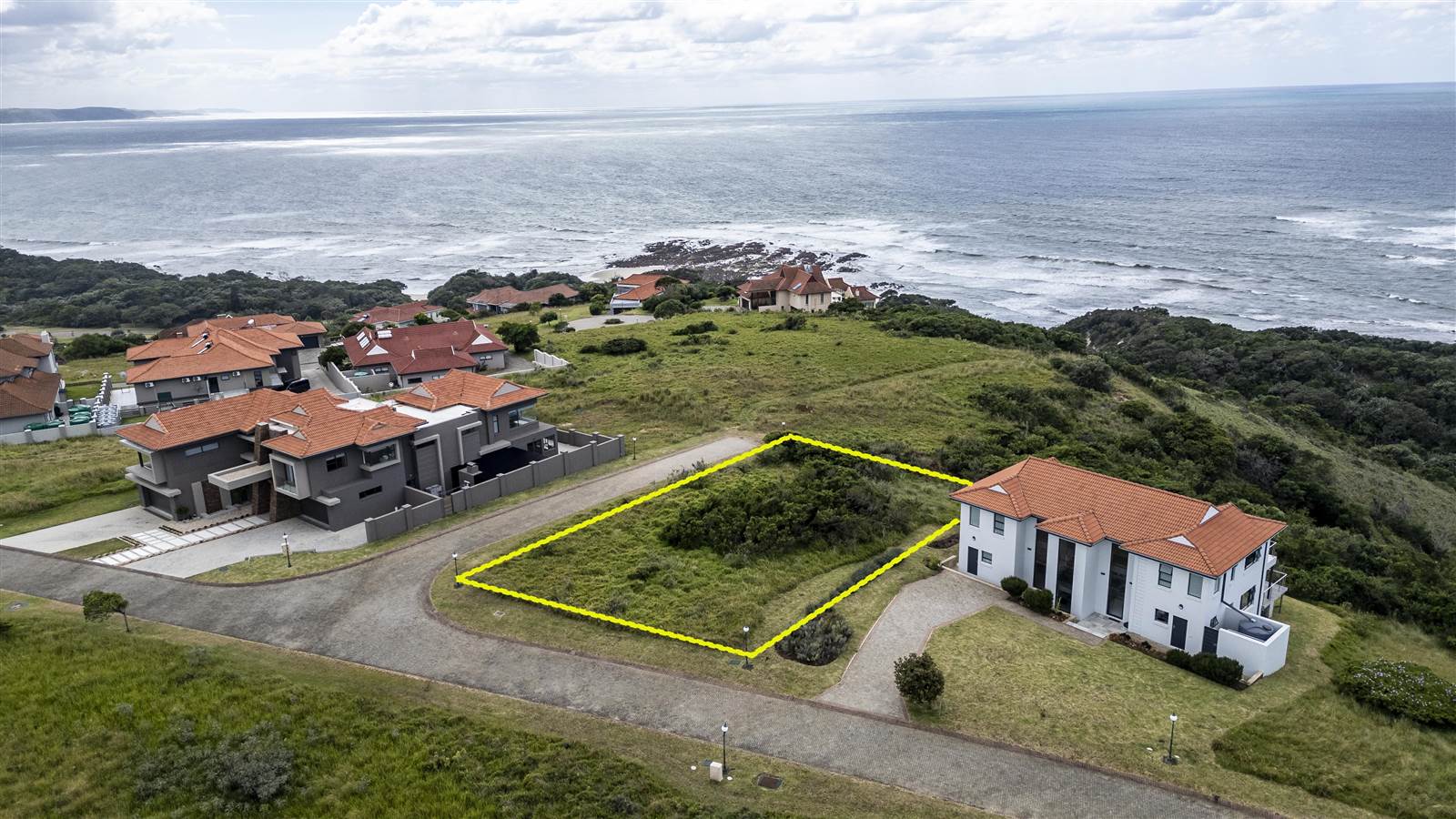 1000 m² Land available in Khamanga Bay photo number 24