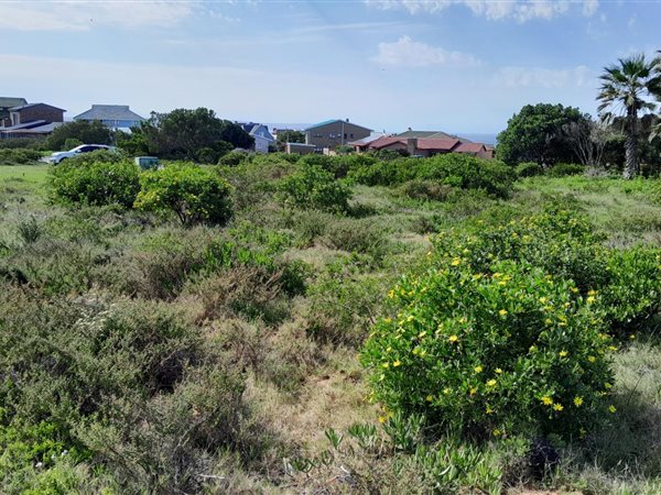 610 m² Land available in Boggomsbaai