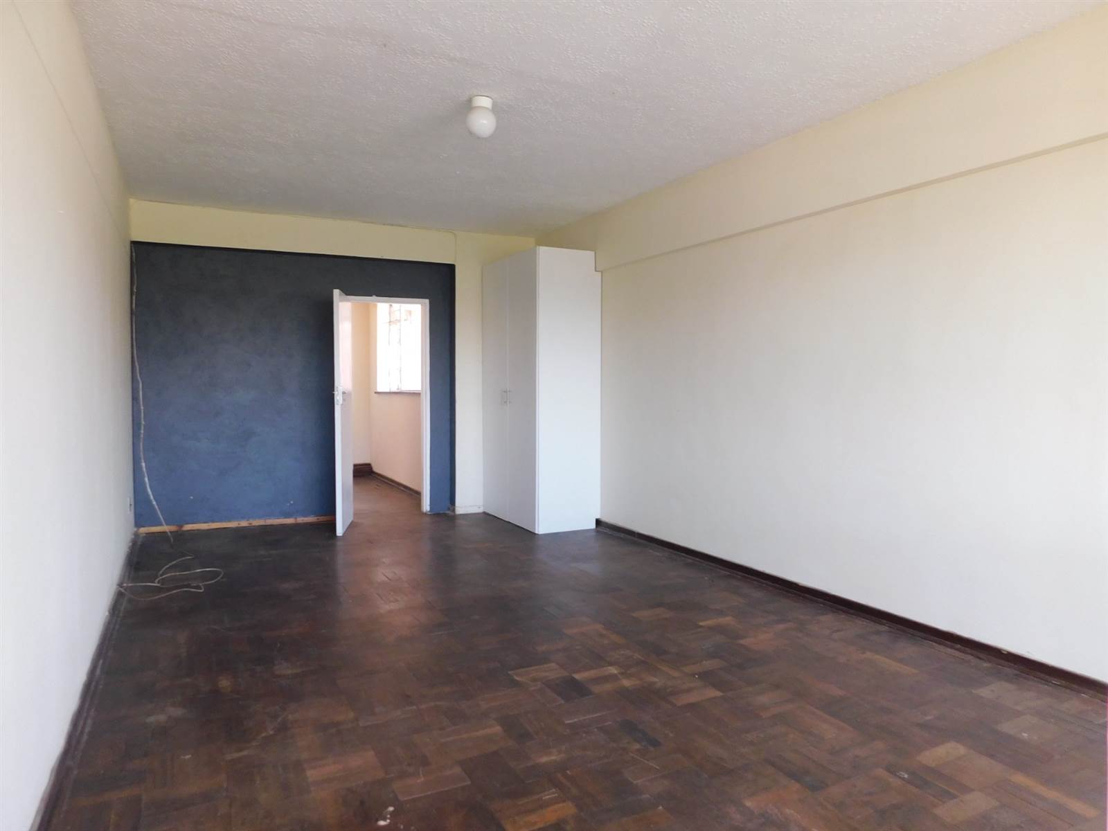 1 Bed Apartment in Yeoville photo number 7