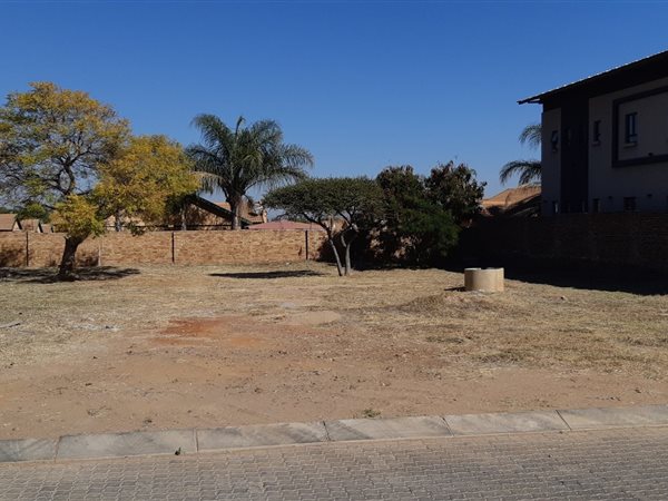 1055 m² Land available in Polokwane Central
