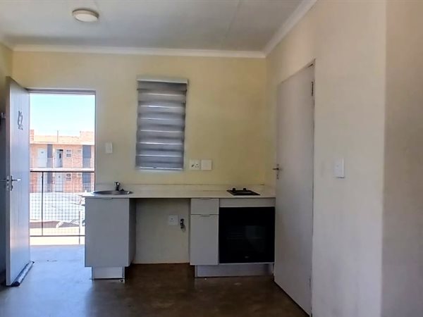 Studio Apartment