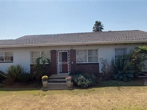 3 Bed House in Elspark