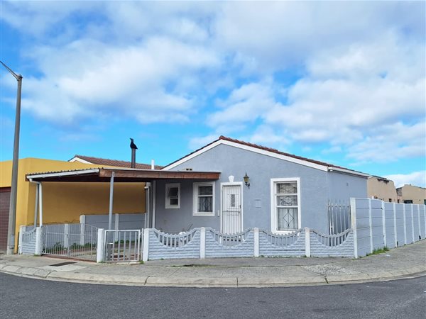 3 Bedroom House 3 Bedroom House