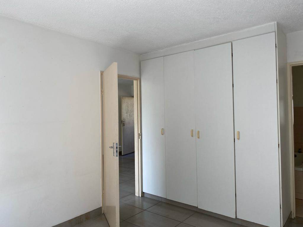 1 Bed Apartment in Westville photo number 11