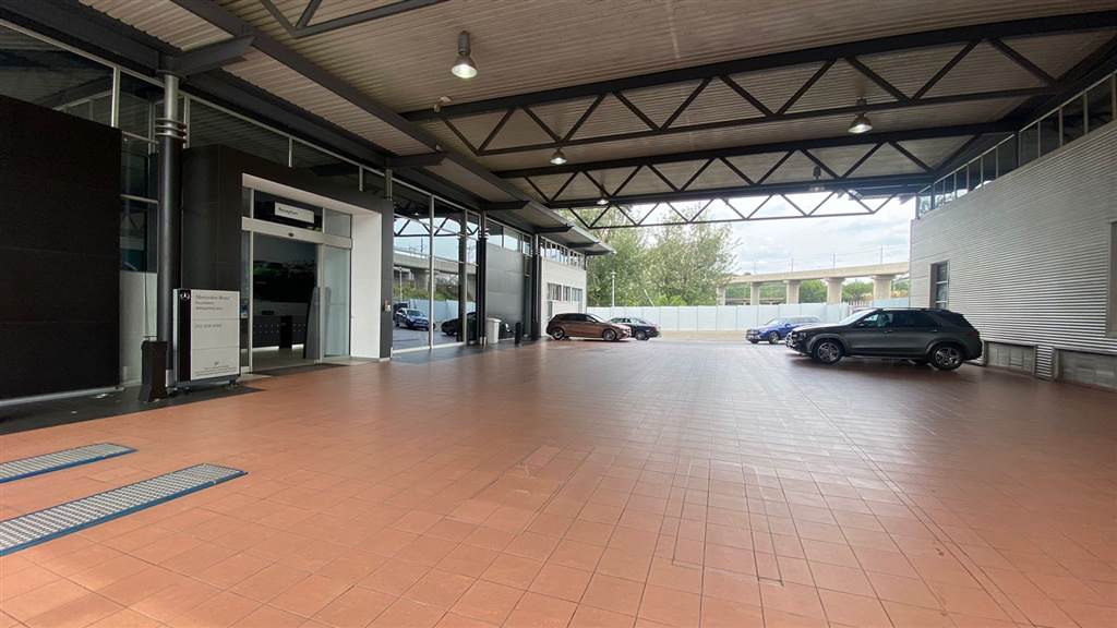 1261  m² Commercial space in Pretoria Central photo number 2