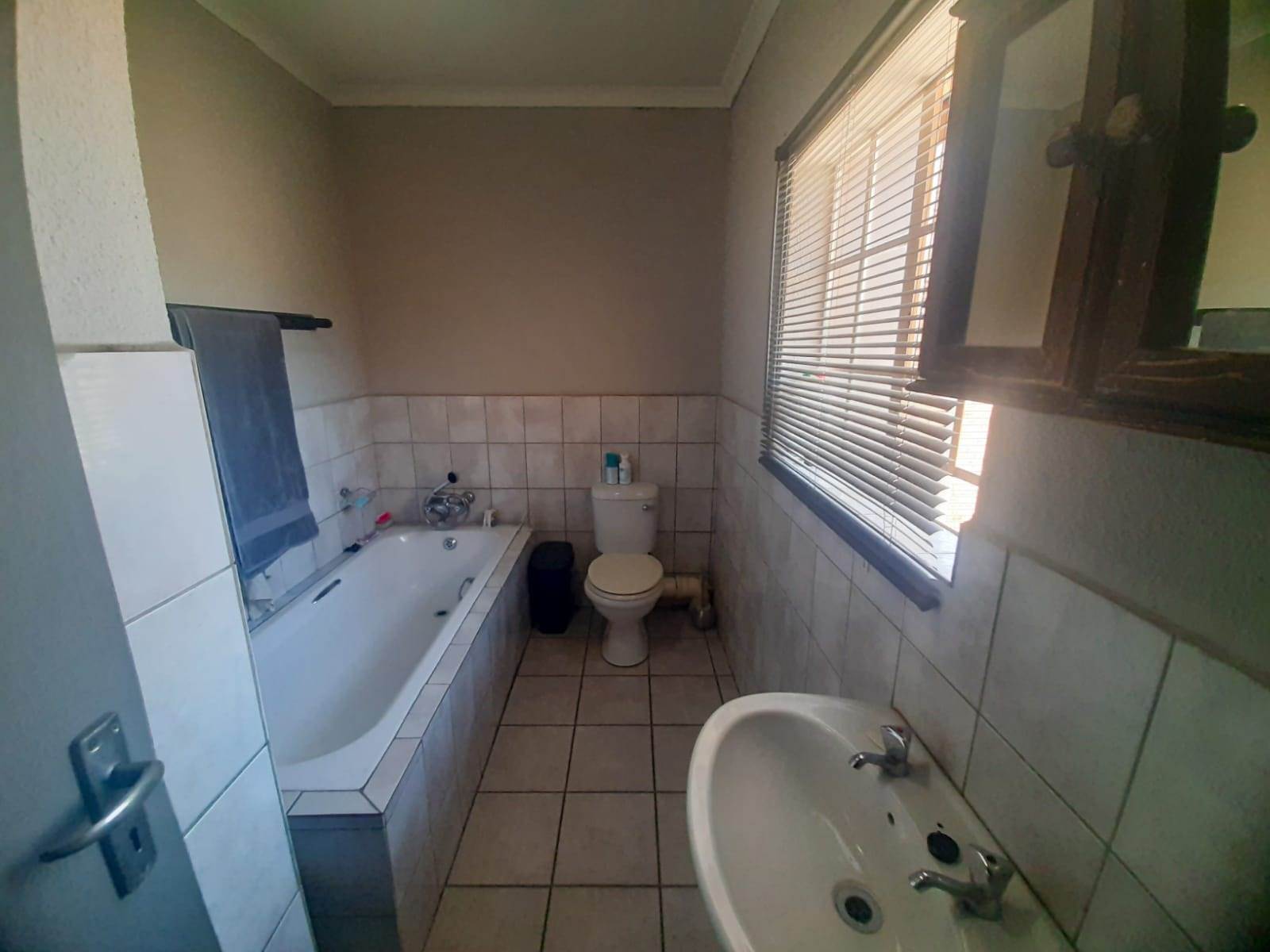 3 Bed Townhouse in Bo Dorp photo number 8