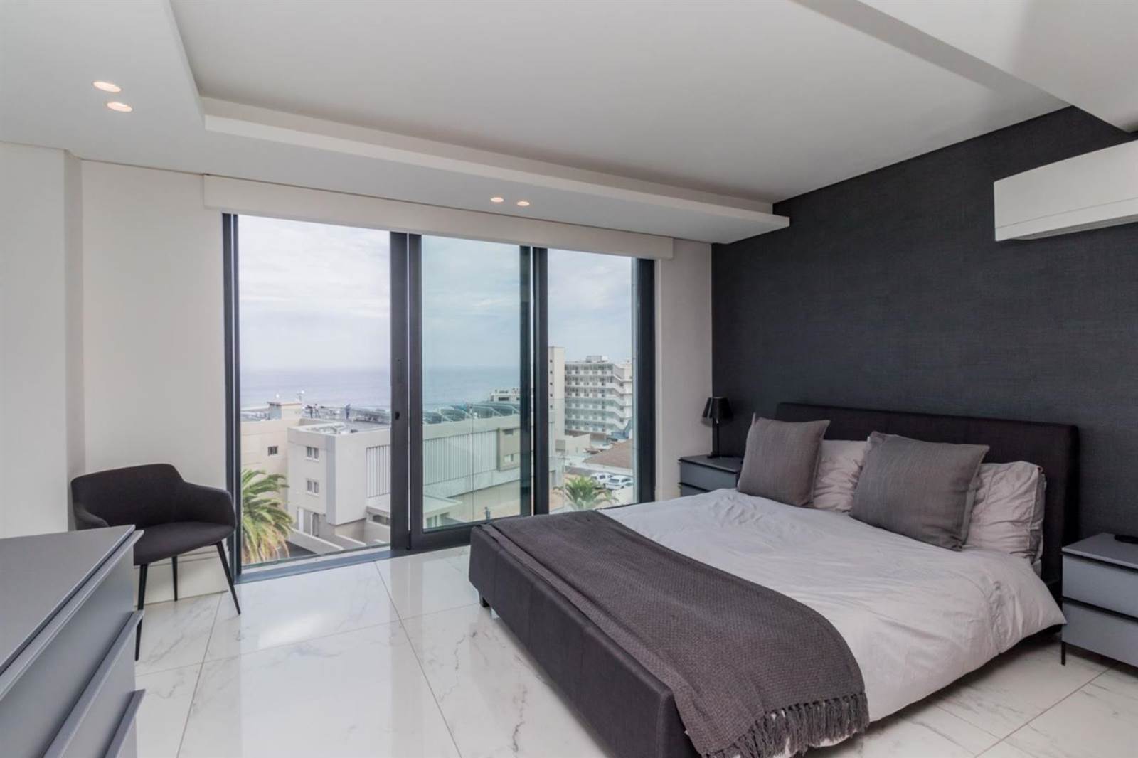2 Bed Apartment in Bantry Bay photo number 25