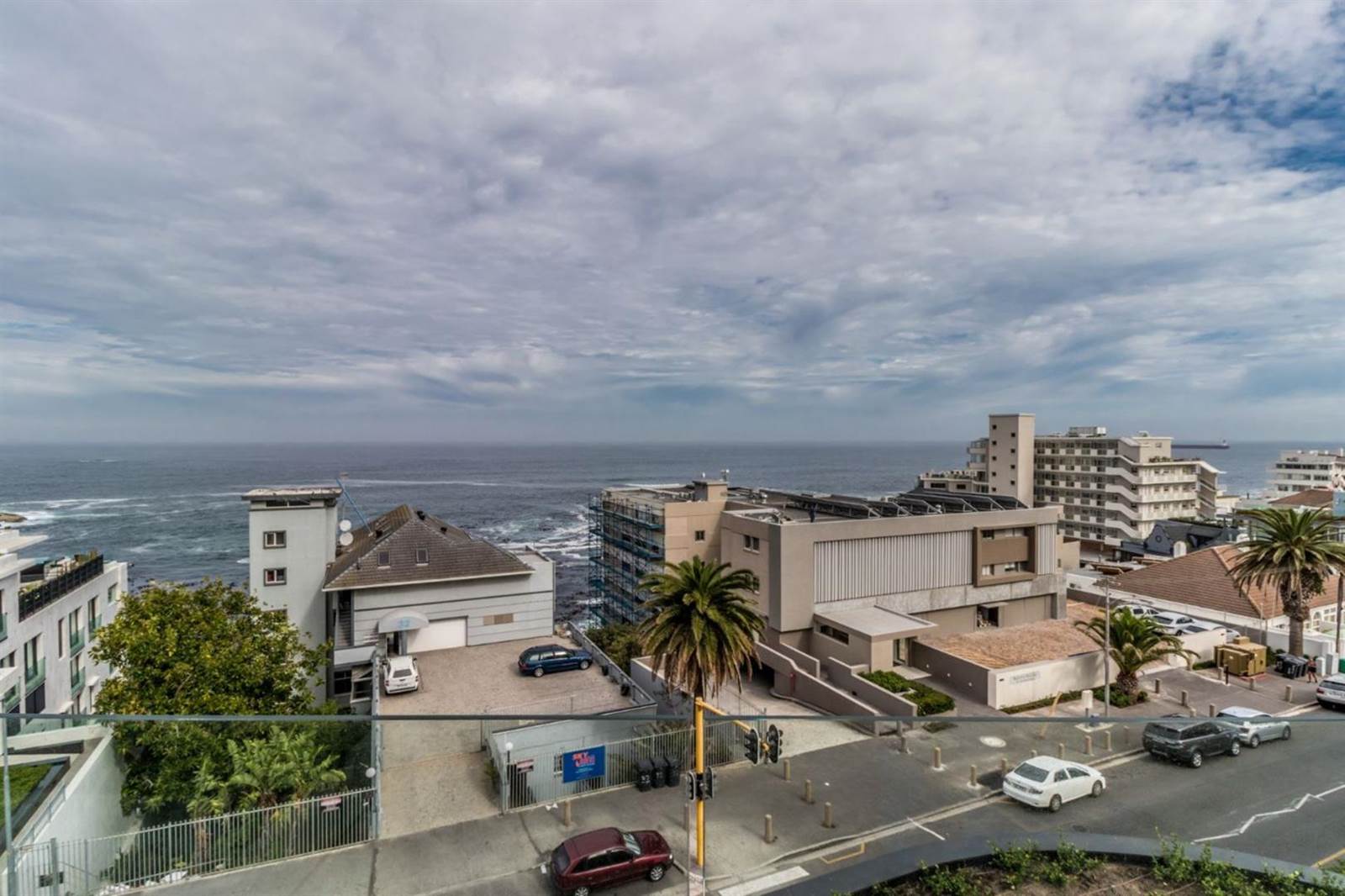 2 Bed Apartment in Bantry Bay photo number 17